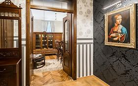 Exclusive Royal Apartments